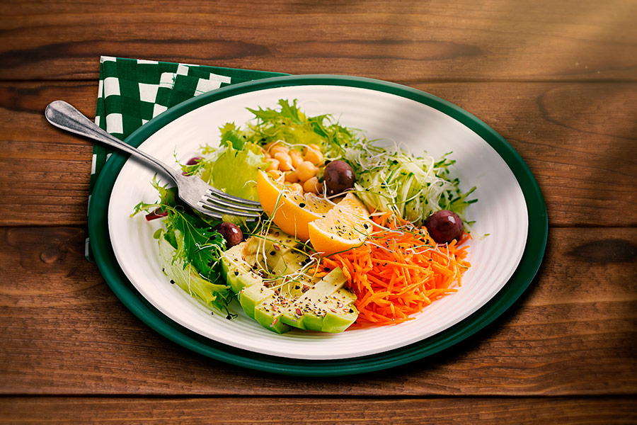 Chia, folhas frescas e tempero: como usar Chia na salada